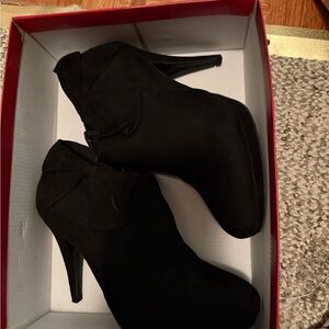 Elegant Black Women's Heeled Ankle Boots